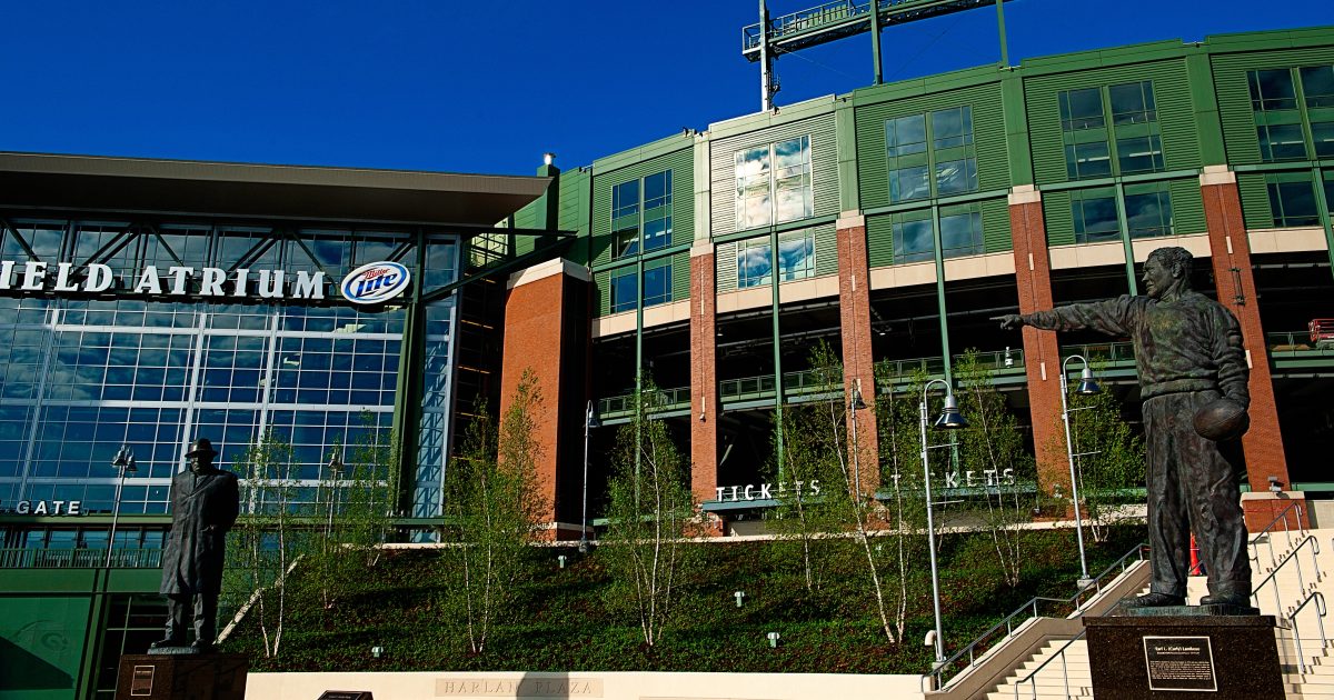 A Look Inside: Lambeau Game Day